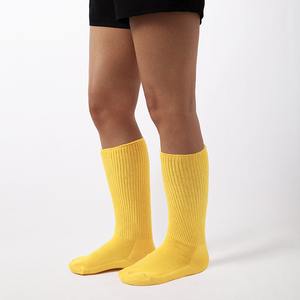 <span class=keywords><strong>Chaussettes</strong></span> <span class=keywords><strong>pour</strong></span> diabétiques antidérapantes, <span class=keywords><strong>chaussettes</strong></span> colorées <span class=keywords><strong>pour</strong></span> diabétiques avec un ajustement ample sans compression, <span class=keywords><strong>pour</strong></span> lymfoœdème, neuropathie, pieds enflés - Product Image 4