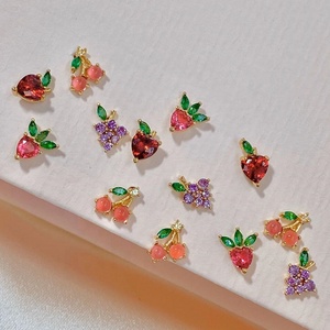I più venduti simpatici animali marini granchio CZ zircone cristalli orecchini donna gelato lecca-lecca frutta orecchini Piercing gioielli - Product Image 1
