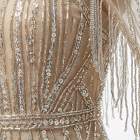 GLAMOUR-ELITE Robe sirène gris argenté, entièrement ornée de strass et de cristaux, à franges et pompons perlés, à bretelles spaghetti, longueur ras du sol, coupe naturelle, 100%