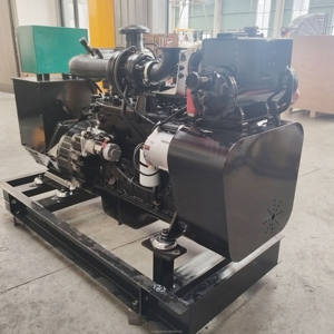Générateurs diesel triphasés 60 kW à démarrage électrique 24 V CA 50 Hz pour <span class=keywords><strong>bateau</strong></span> marin, moteur Cummins 6BT5.9-G2 de Chine - Product Image 4