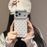 Coque de téléphone à pois scintillants motif dessin animé pour iPhone 11 Pro Max 12 13, avec diamants mignons et cadre d'appareil photo chat mignon pour Apple 17 Pro Max