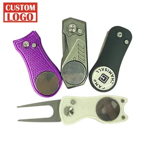 Venta al por mayor de aleación de zinc de sublimación en blanco retráctil Golf Divot Tool Oem herramienta personalizada Divot