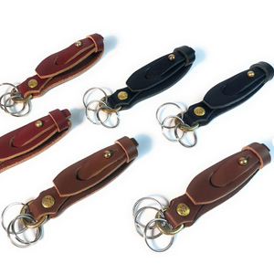 European and American style leather keychain, engraved <b>couple</b> key <b>ring</b>, gift, belt buckle clip, promotional item. - Product Image 5
