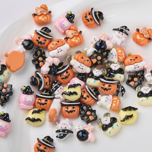 จี้เรซิ่นรูปต้นคริสต์มาสการ์ตูน สำหรับตกแต่งขอบด้วยกาวครีม DIY ใช้ประดับถุงของขวัญ ตกแต่งเล็บ และงานฝีมือต่างๆ - Product Image 3