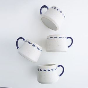 แก้วพอร์ซเลนรูปสัตว์แบบมินิมอลรุ่นใหม่ ของขวัญทางธุรกิจ ใช้ซ้ำได้ ปลอดภัยสำหรับอาหาร ใช้กับเครื่องล้างจานและไมโครเวฟได้ สำหรับกาแฟ - Product Image 1