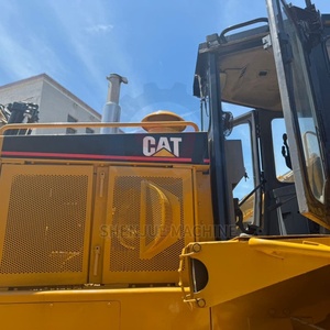 Bulldozer Caterpillar D9R d'occasion de qualité supérieure, moteur d'origine 337 kW, robuste et équipé d'un système de lubrification automatique, certifié ISO - Product Image 4