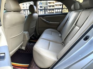 Toyota Corolla EX 1.6 <span class=keywords><strong>Classic</strong></span> <span class=keywords><strong>Auto</strong></span> del 2011, berlina giapponese usata, design collaudato e affidabile, ottima scelta dal punto di vista del rapporto qualità-prezzo. - Product Image 4