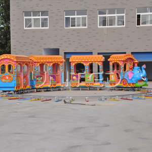 <span class=keywords><strong>Train</strong></span> sur rails en forme d'éléphant vendu directement par l'usine, un manège familial pour enfants sur le thème des animaux pour parcs d'attractions. - Product Image 1