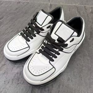 <b>Black</b> <b>And</b> <b>White</b> Contrast Color Lace Up Casual <b>Shoes</b> For Both <b>Men</b> <b>And</b> Women Flat Bottomed <b>Men'S</b> Walking <b>Shoes</b> - Product Image 1