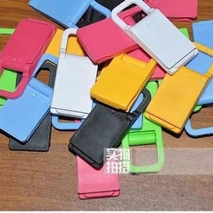 L Shaped Plastic Phone Holder Mini Folding <b>Desktop</b> <b>Stand</b> For Mobile Phone Pink Color PVC Material - Product Image 4