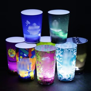 Vaso de Plástico con Luz Led Intermitente Personalizado para Fiestas y Bares - Product Image 3