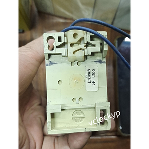 E.Dold &amp;   Monitor de Aislamiento Shne AI 898 DC24V 6K UH AC45-400HZ 230V Sin Usar - Product Image 3