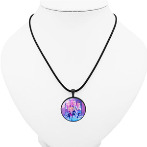 Collana con Ciondolo Estetico <span class=keywords><strong>Anime</strong></span> KPop Demon Hunters all'Ingrosso per Regali di Compleanno per Huntrix e Souvenir per Fan - Product Image 4