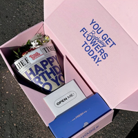 Boîte d'emballage pour fleurs en papier recyclé sur mesure avec séparateur pour la présentation de bouquets multi-tiges
