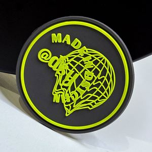 Écusson personnalisé en PVC souple 3D en caoutchouc et silicone, étiquette en relief pour vêtements, patch en PVC, étiquettes en caoutchouc, transfert thermique, patch velcro Jésus - Product Image 1