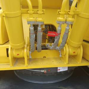 Excavatrice sur chenilles Komatsu PC200 d'occasion haute performance fiable équipement de terrassement composants de base pompe à moteur - Product Image 5