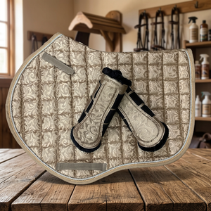 Magnifique ensemble de tapis de selle de dressage Damask en polycoton, matelassage diamanté de 4 pouces, confortable, avec bottes de toilettage assorties - Product Image 3