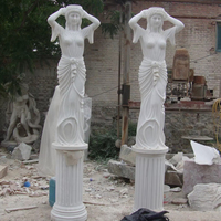 Sculpture de Jardin Classique Européenne de Style Classique Antique Personnalisé Figure en Pierre Sculpture Statue Féminine sur Pilier Romain pour Villa
