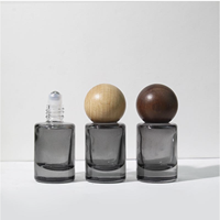 Flacons roll-on en verre coloré de 10 ml pour huiles essentielles et parfums, avec bouchon à vis mat coloré, rechargeables, pour sérum de soin de la peau