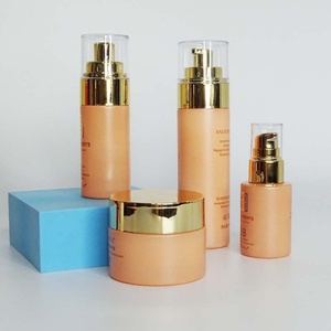 Emballage de luxe pour soins de la peau, ensemble jaune nude doré, emballage pour soins de la peau, flacon et pot cosmétiques - Product Image 2