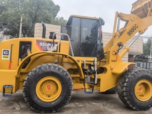 Chargeuse sur pneus CAT 950GC d'occasion, 5 tonnes, faible kilométrage, moteur C7.1, transmission 4F/3R, origine Japon, à vendre - Product Image 5