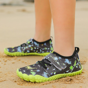 Chaussures d'eau pour enfants, à bout fermé, en maille, semelle extérieure en caoutchouc, respirantes, pour la plage, l'été, pour garçons, taille 31-36 - Product Image 4