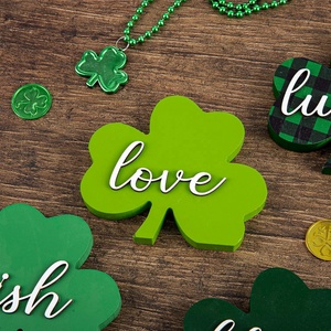 Venta al por mayor irlandés Lucky Blessed Love tréboles de madera artesanías trébol de madera bandeja escalonada signo para el Día de San Patricio decoración de la Mesa del hogar - Product Image 2