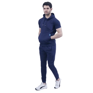 Conjunto de chándal de verano de algodón 100% azul hecho en fábrica para hombre, camiseta con capucha para hombre, conjunto de pantalones para correr a la venta a granel - Product Image 1