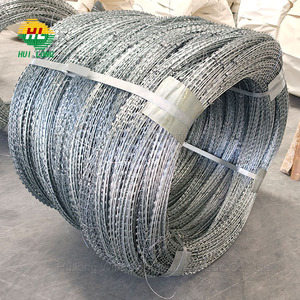 <span class=keywords><strong>ลวดหนาม</strong></span>ชุบสังกะสีแบบม้วน 500 เมตรต่อม้วน <span class=keywords><strong>ลวดหนาม</strong></span>สองเส้น ป้องกันการปีนป่าย ใบมีดคม <span class=keywords><strong>รั้ว</strong></span>นิรภัย - Product Image 1