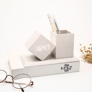 2023ของขวัญใหม่ไม้ไผ่ไม้ผู้ถือปากกานาฬิกาเสียงเปิดใช้งานนาฬิกาปลุก - Product Image 4