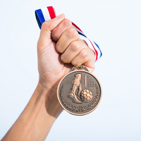 Médailles sportives en métal Or Argent Médailles sportives Conception 3D personnalisée Ballon de football Trophées Médaille
