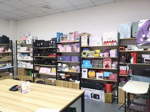 Boîte en carton ondulé recyclé pliable pour avion, emballage OEM Kexun, boîte cadeau personnalisée pour crème cosmétique, finition mate - Product Image 2