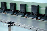 Machine à rainurer CNC avancée avec servomoteur pour le pliage de tôles en acier inoxydable et en aluminium, offrant une qualité de surface élevée