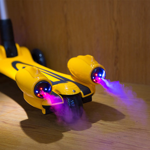 Trottinette pour enfants avec lumières et musique, pliable, trois en un, voiture à pédales à quatre roues pour enfants de 3 à 6 ans, alimentée par batterie DC 12V - Product Image 1