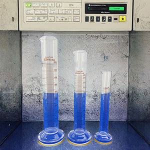 Cilindro Graduado de Laboratorio Químico, Cilindro de Medición de Vidrio de Borosilicato de Alta Precisión - Product Image 2