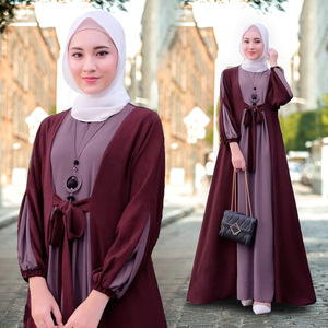 Abbigliamento Islamico di Dubai Abaya a Maniche Lunghe per Donna in Poliestere Vestito Lungo con Vita Allacciata in Tinta Unita dal Medio Oriente - Product Image 3