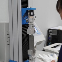 Ruban en aluminium découpé en forme de kraft pour l'installation de boucliers thermiques de dispositifs de refroidissement et l'étanchéité résistante à l'humidité
