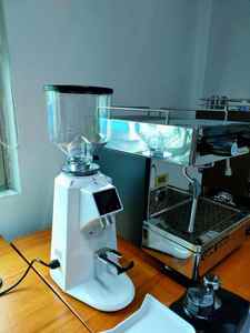 Molinillo de Café Eléctrico para Uso Doméstico con Repuestos Gratuitos, Económico, para Espresso - Product Image 1