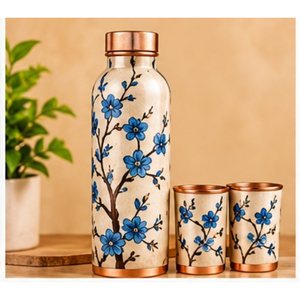 Ensemble de bouteilles d'eau vintage en cuivre avec deux tasses, motif arbre, vaisselle écologique - Product Image 2