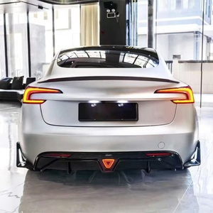 ชุดแต่งคาร์บอนไฟเบอร์ปี 2024-2025 สำหรับ Tesla Model 3 ประกอบด้วยลิ้นกันชนหน้า ลิ้นกันชนหลัง สเกิร์ตข้าง แบบ Bolt-On ติดตั้งง่าย ใช้ได้กับรุ่นอื่นๆ  ช่วยเพิ่มความสวยงามให้กับรถ - Product Image 5