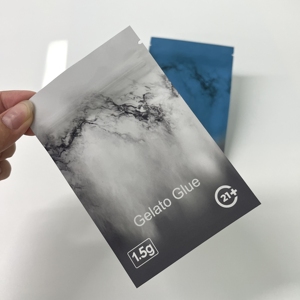 Sacs en Mylar plats personnalisés fabriqués en Chine, 1,5 gramme, pour bonbons gélifiés comestibles, emballage hermétique avec fermeture éclair et encoches de déchirement - Product Image 1