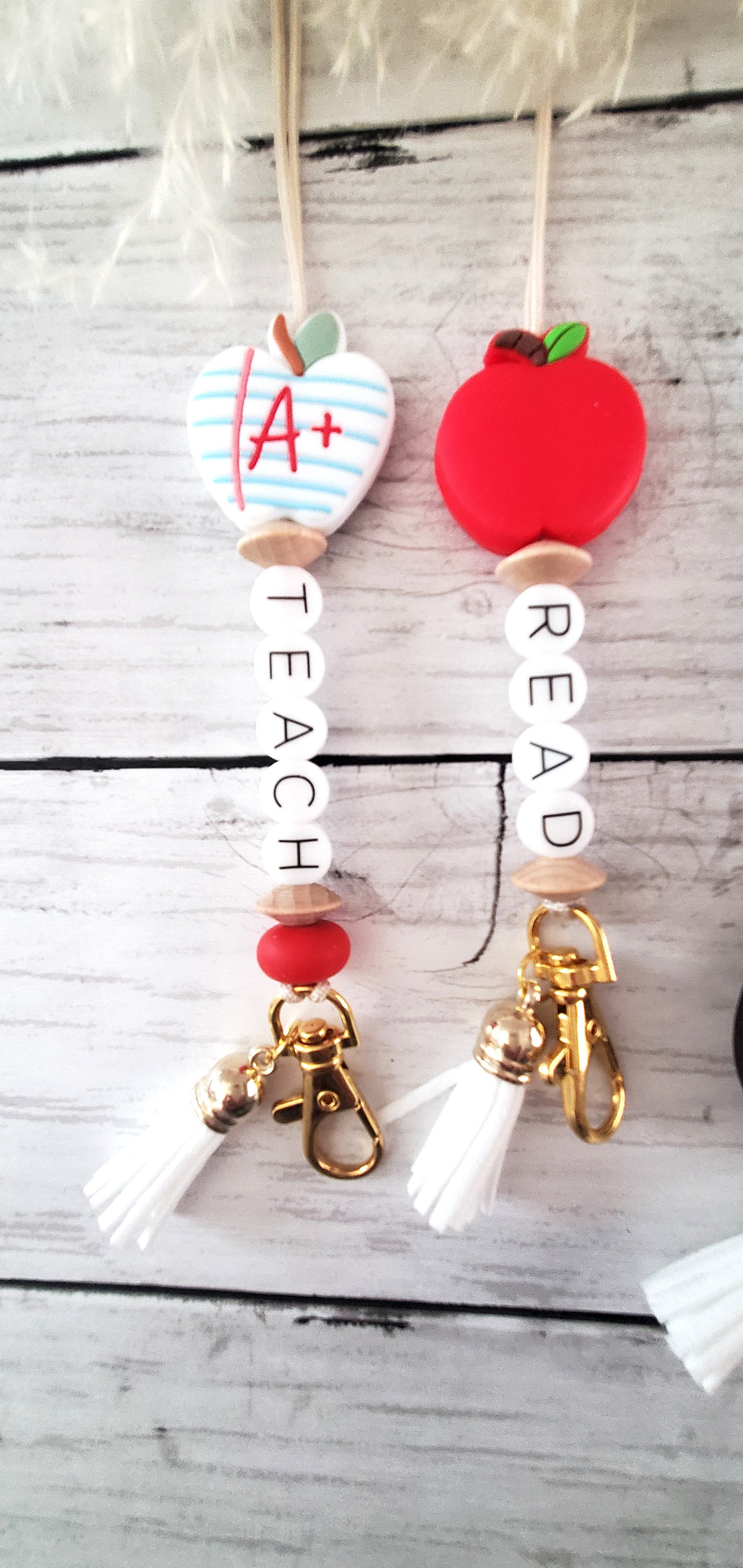 Daisy Teacher Lanyard Breakaway ID Holder Beaded Badge Accessory Key Fob Necklace Spring Silicone Beaded Lanyard Image 2