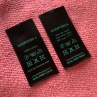 Étiquette en satin rose avec logo imprimé, étiquette d'entretien pour vêtements à prix abordable pour robe