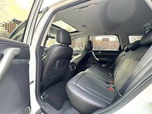Haval H6 Sport 1.5T Automatique 2017, Badge Bleu, Moteur Fiable, Technologie Pratique, Faible Coût d'Entretien, Voiture Familiale Idéale - Product Image 4