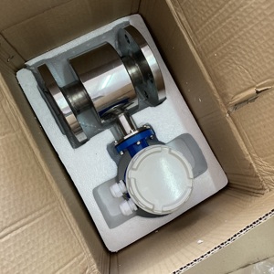 Débitmètre intelligent SUS 304 pour canalisation d'eaux usées, débitmètre magnétique hydraulique en acier inoxydable - Product Image 6