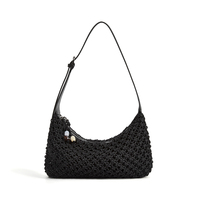 Breloque d'accessoire de sac fait main, porte-clés en perles de résine rayées multicolores avec anneau, décoration minimaliste pour sac à main et sac à dos, cadeau