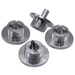 精密<span class=keywords><strong>CNC</strong></span>旋盤加工部品ブラシ付き研磨ステンレス鋼部品<span class=keywords><strong>Cnc</strong></span>ターニング加工ねじ部品 - Product Image 1