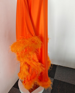 A10843 Abito da <span class=keywords><strong>Donna</strong></span> Tinta Unita Arancione con Scollo a V, <span class=keywords><strong>Vestito</strong></span> Comodo e Ampio con Finiture in Piume, <span class=keywords><strong>Elegante</strong></span> Abbigliamento da Sera - Product Image 3