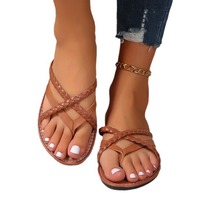 Nouvelles chaussures pour femmes, sandales plates à bout ouvert européennes et américaines, chaussures de plage légères et tissées à la mode