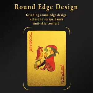 Vente en gros <span class=keywords><strong>de</strong></span> cartes <span class=keywords><strong>de</strong></span> <span class=keywords><strong>poker</strong></span> imprimées en feuille d'or 24 carats Jeux <span class=keywords><strong>de</strong></span> table dorés conçus sur mesure avec plastique étanche pour les promotions - Product Image 4